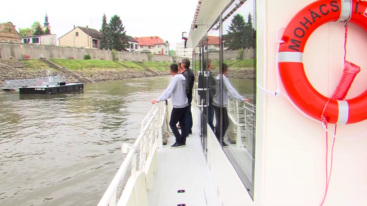 50 férőhelyes hajót adtak át Mohácson - 2019.04.11.