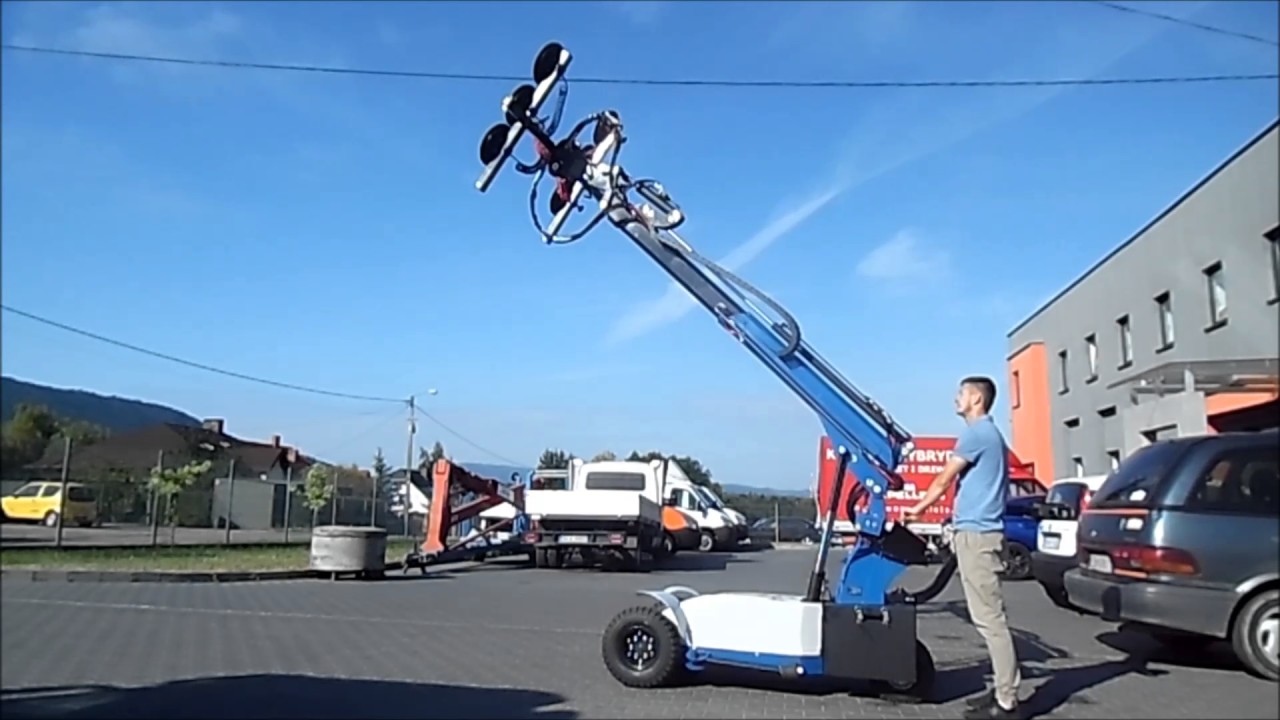 Robot montażowy do transportu i montażu szyb BEFARD XC600