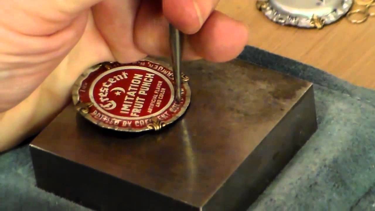 Серьги из пивных крышек, пробки от бутылок, подвески из крышек от газировки, чапы: сделайте их по...