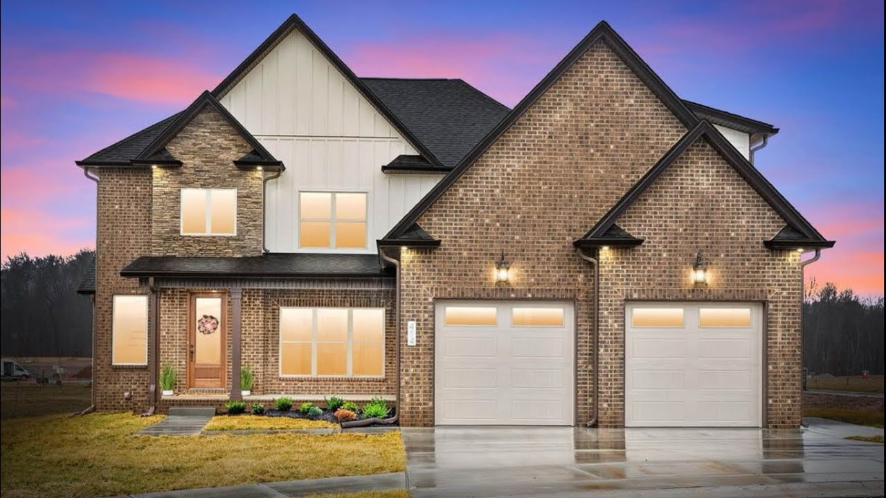 Clarksville&rsquo;s Biggest and Best 414 Blue Ridge Court Clarksville, TN 37043