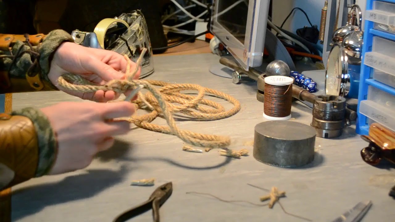 How to eye splice a 4 strand rope using a fid