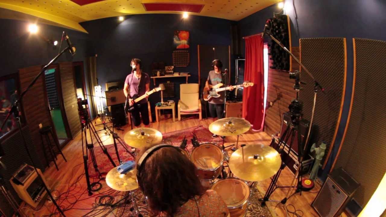 The Kryptonite Sparks - Esti (Live @Studioul de Baza)