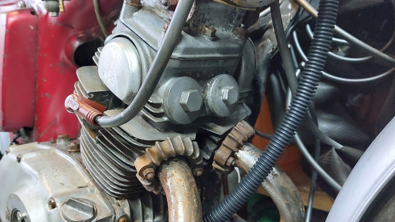 ORIENTAL GEM, HONDA SS125 ARRIVES AT THE GARAGE