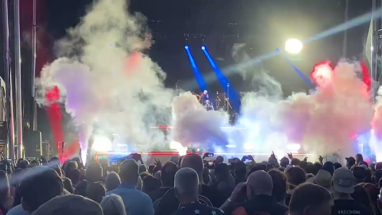 Ambulance by theory of a deadman live 6/14/25