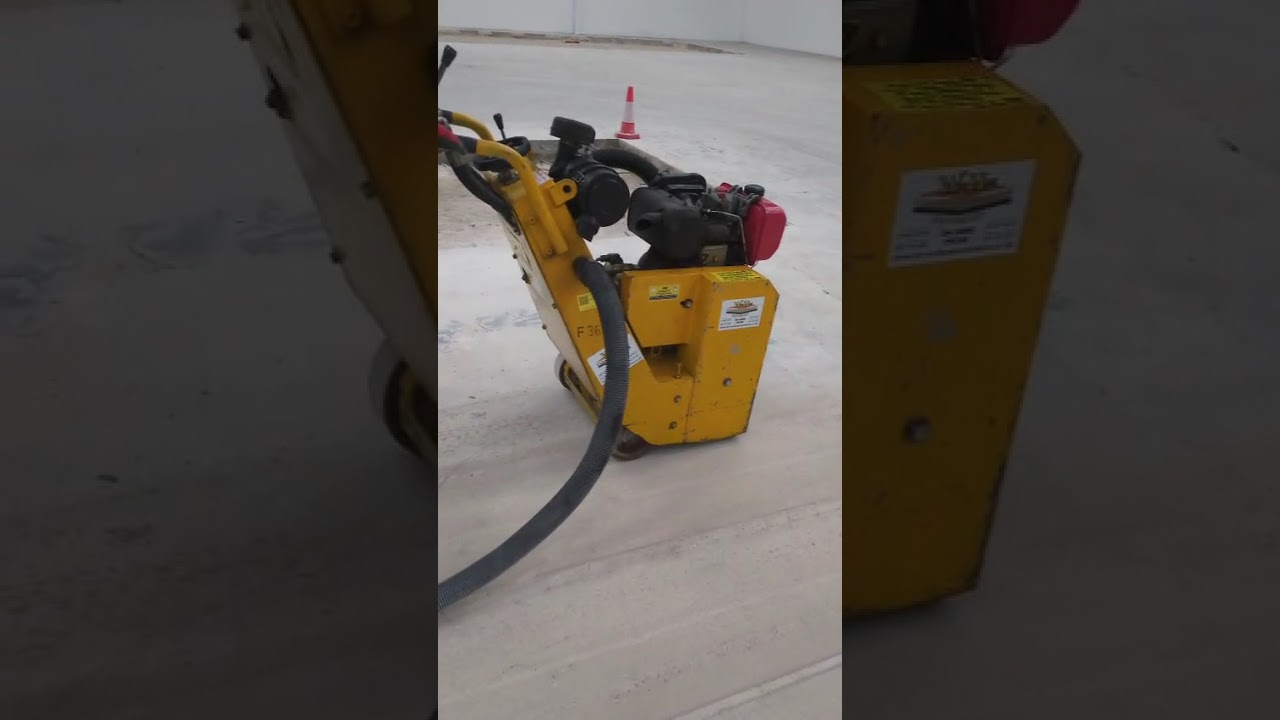 bef320 diesel with tct cutters on slab reduction few mm per pass inside large unit c/w dust control
