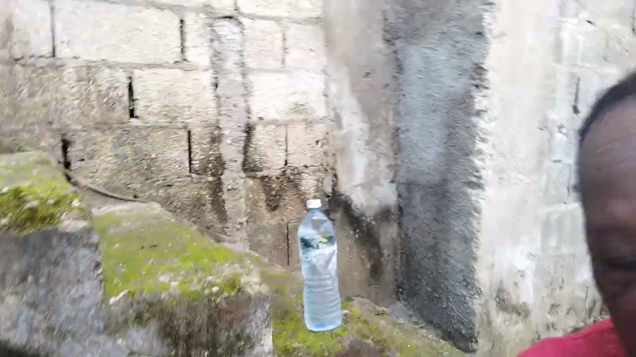 Doing  some spraying  an the road   come  with me 