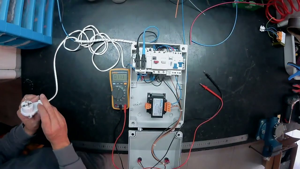 CUADRO ELÉCTRICO DE PISCINA CON BOMBA DE CALOR