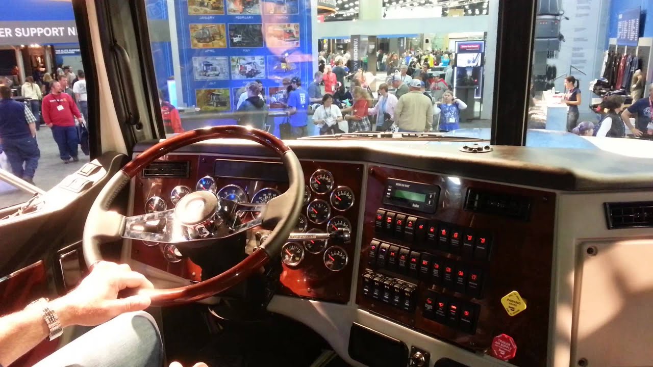 Western-Star-Dash