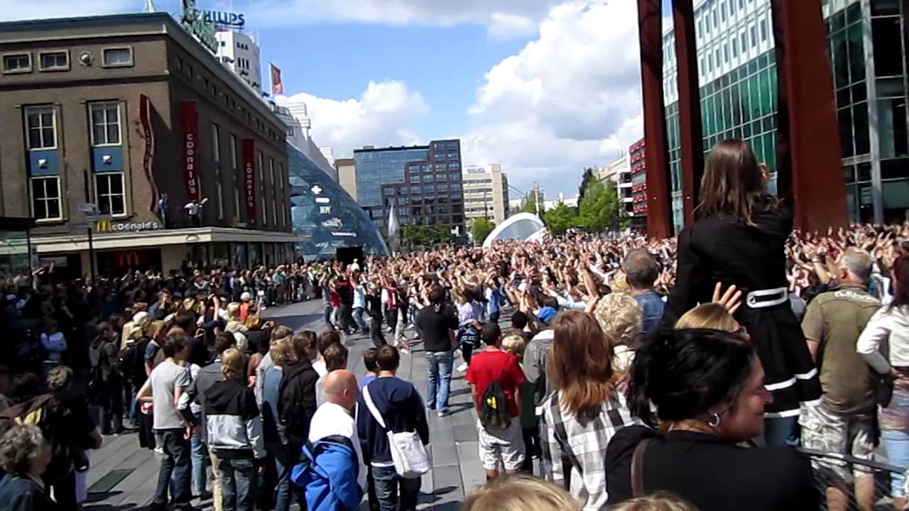 Flashmob 18 Septemberplein Eindhoven