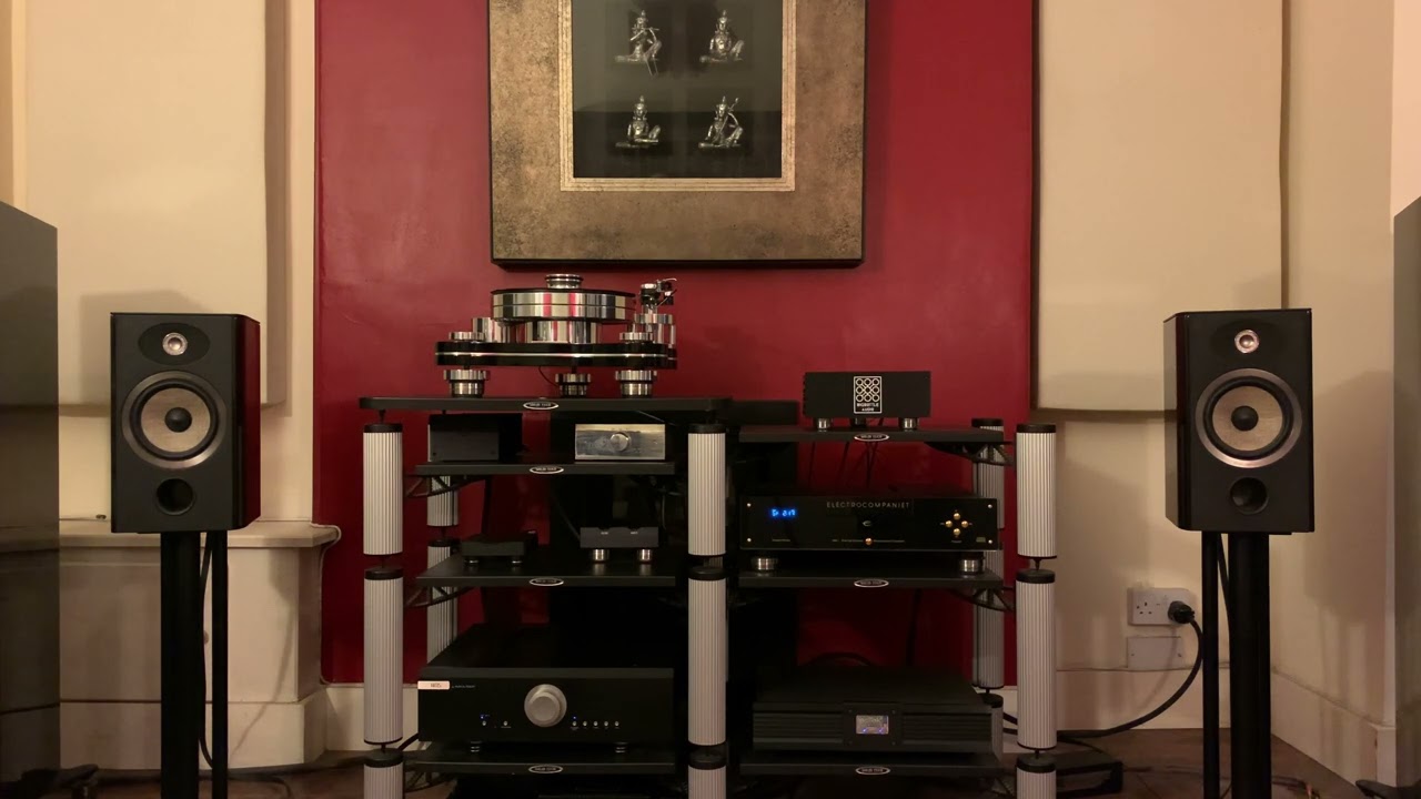 Electrocompaniet EMC 1UP + Musical Fidelity AMS 35i + Focal Aria 906s + Holly Cole Trio