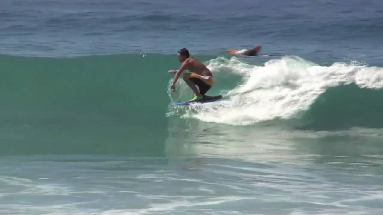 WAVEGURU Surfschool & Surfcamp // Wir Kinder von L.A. Pared