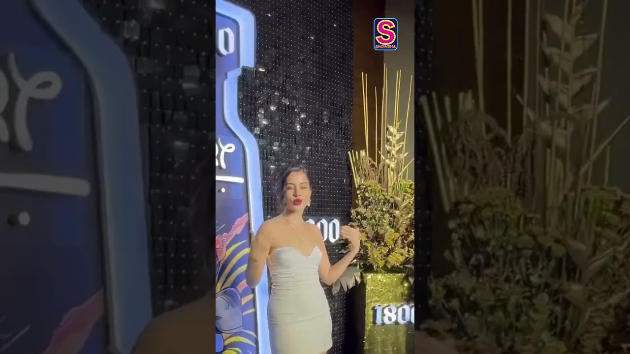 Урфи делает это реальностью! &laquo;Мэн Капде Сахи Нахи Пене!&raquo; Она говорит, принимая позу для пап |N18S