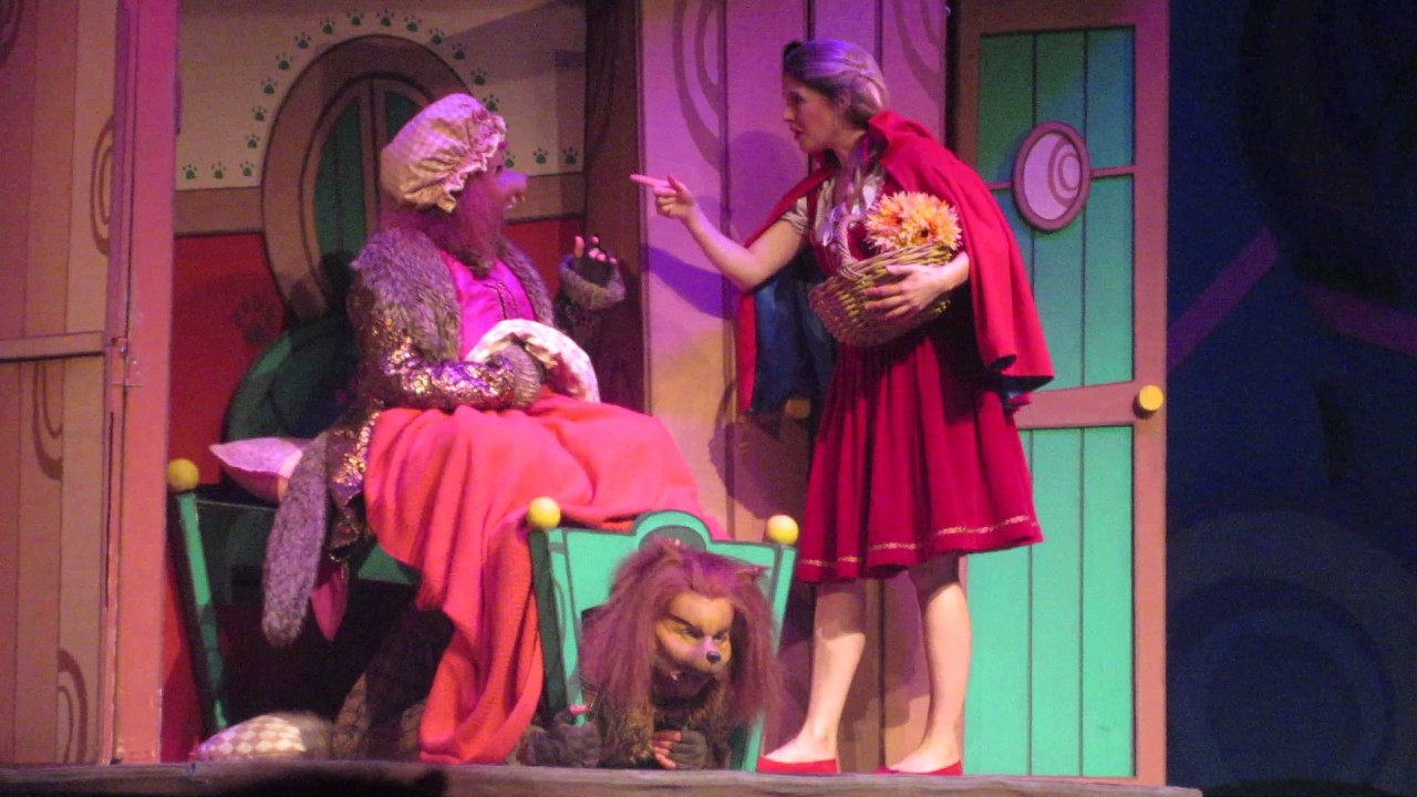 Musical Roodkapje, Roodkapje bezoekt haar zieke oma @ Theater de Purmaryn