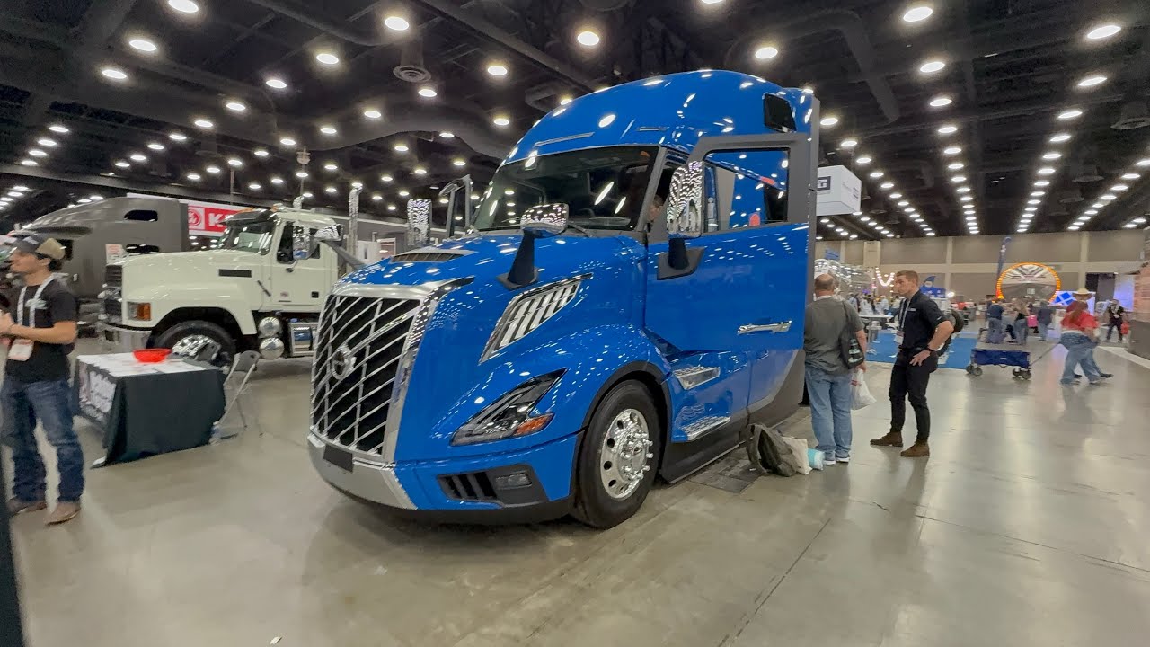 2026 Volvo  VNL860