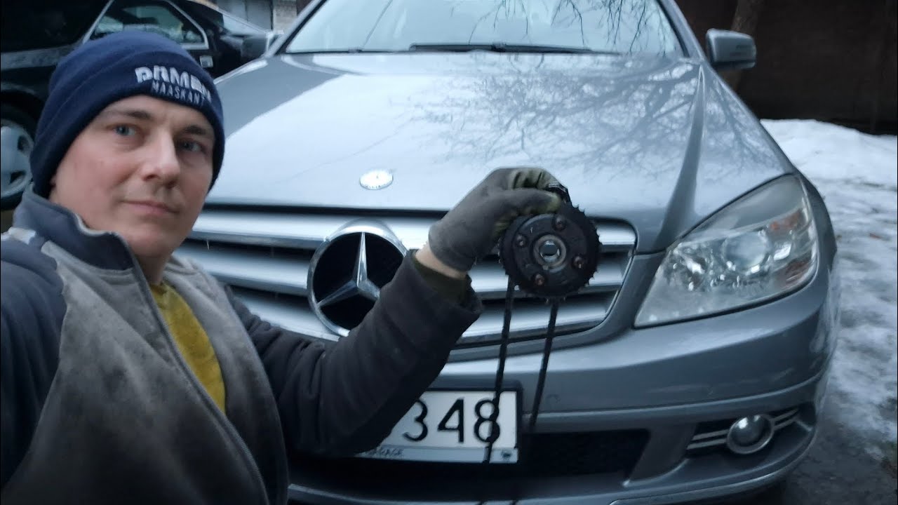 Mercedes C180 Kompressor zjadł zęby rozrządu.