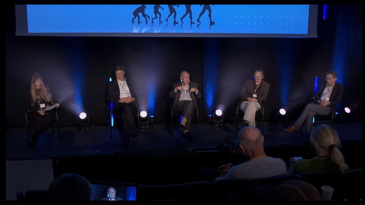 Panel discussion with Donald C. Johanson, Jack Szostak,  and Ben Feringa.