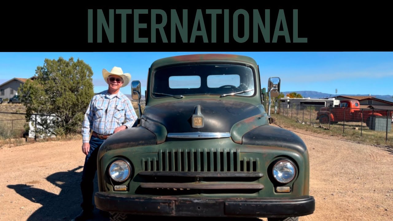 Практичный классический пикап International L-120 1952 года