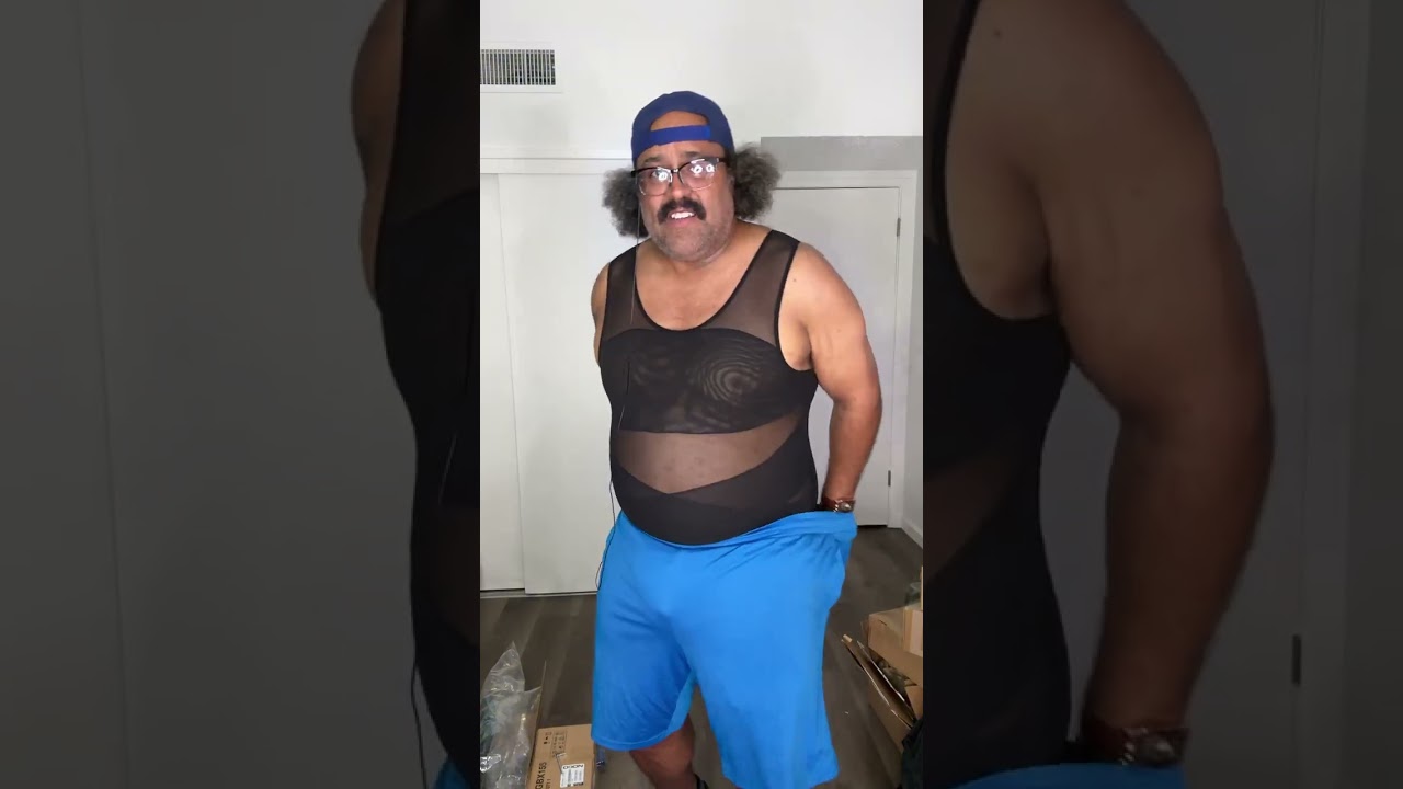 This Thin Shapewear Tanktop is very effective sharewear for men! 