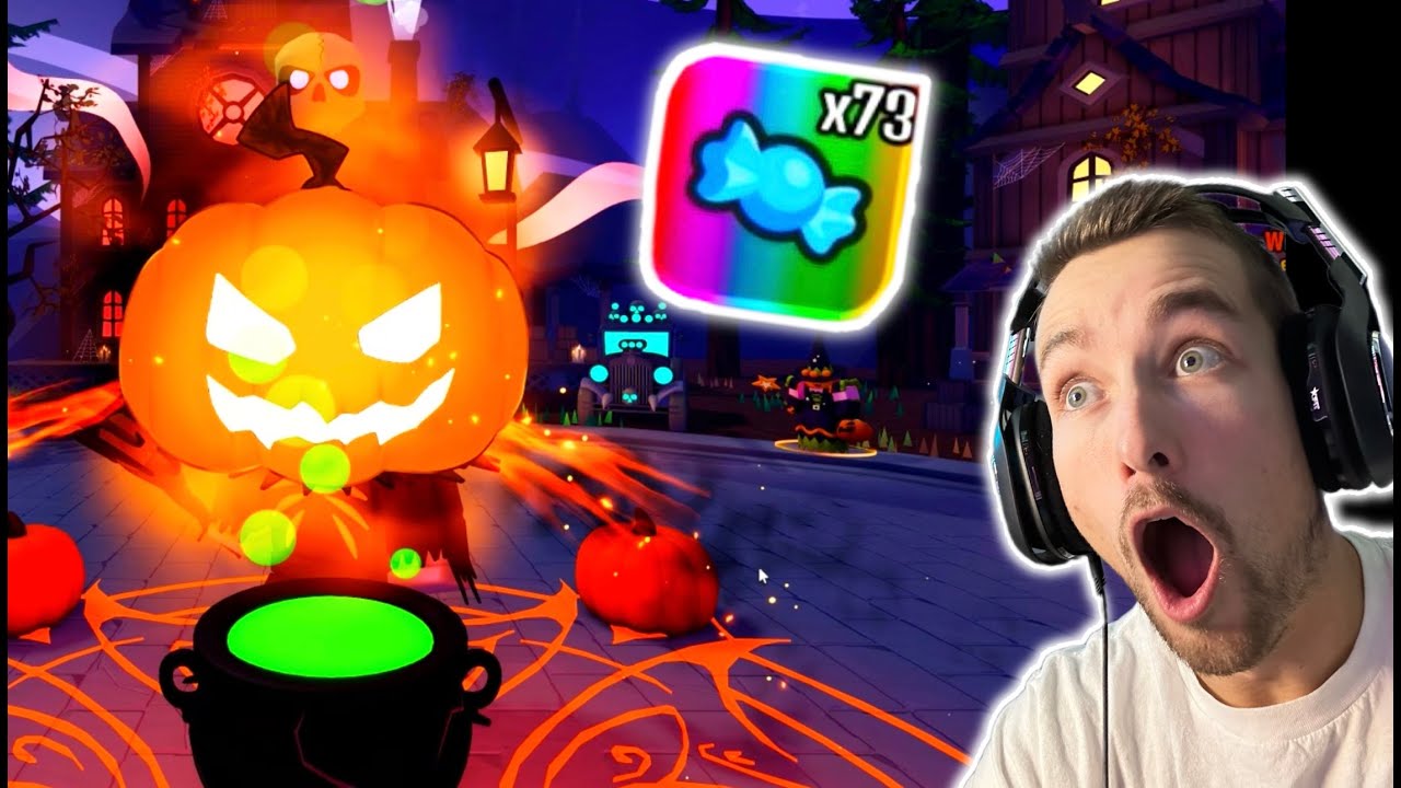 Rolling HALLOWEEN CANDIES for CRAZY REWARDS in The House (TD) on ROBLOX