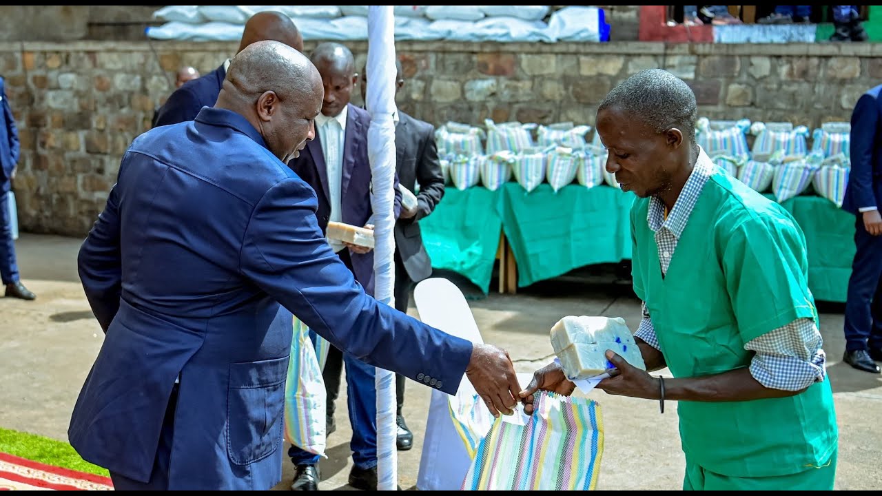 Abapfungwa 477 bo mw'ibohero rikuru rya #Muramvya barekuwe ku kigongwe c'Umukuru w'Igihugu