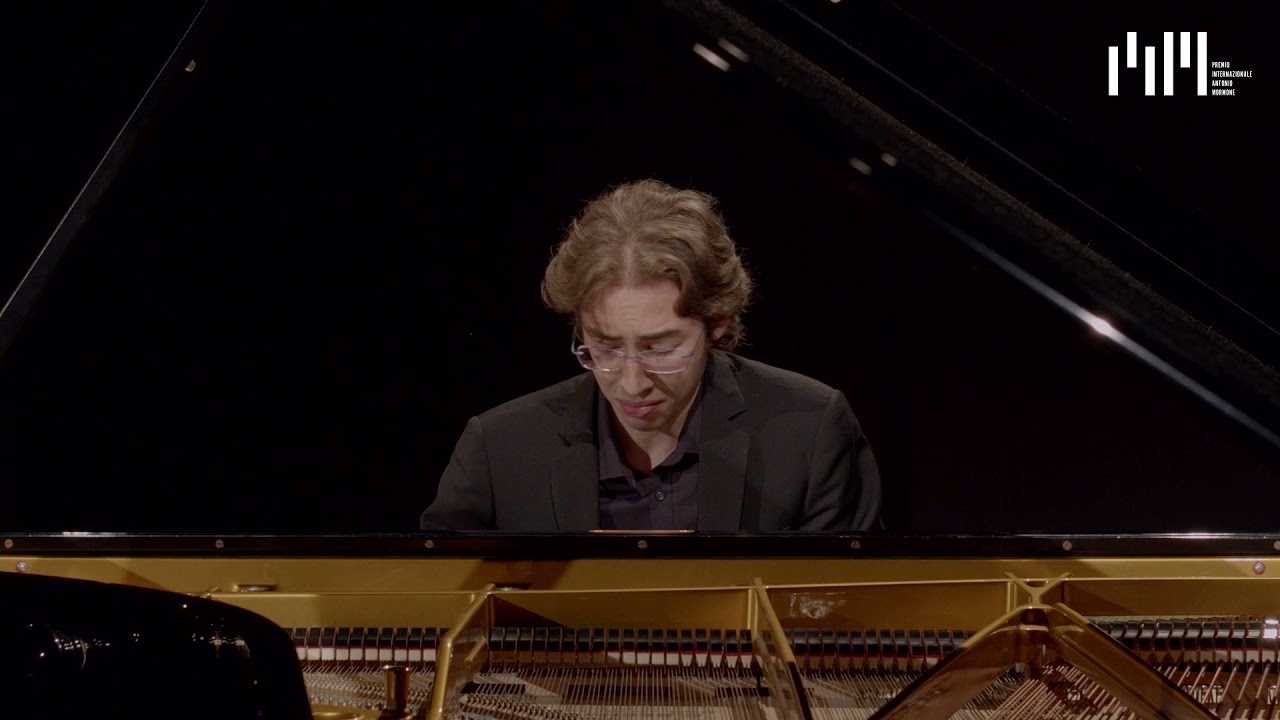 Semifinalist Josef Mossali at Nuovo Teatro Ariberto - Chopin, Brahms