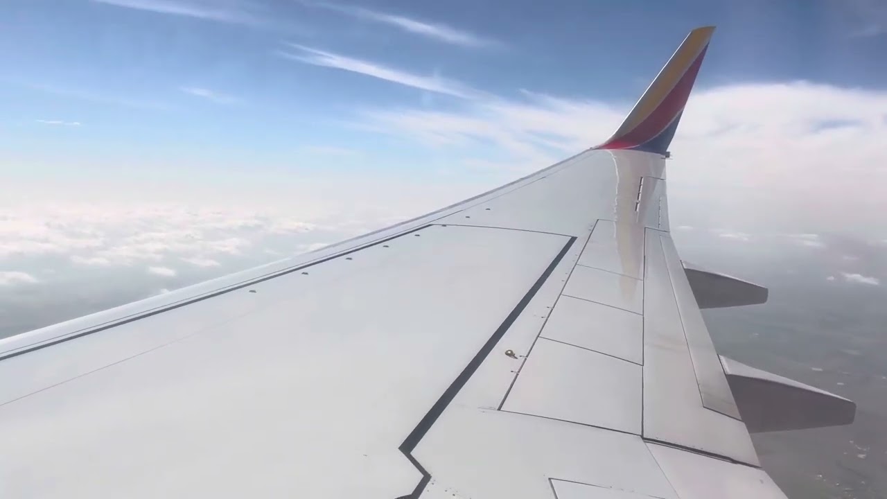 Southwest B737-700 descent, approach, and landing into Dallas Love Field