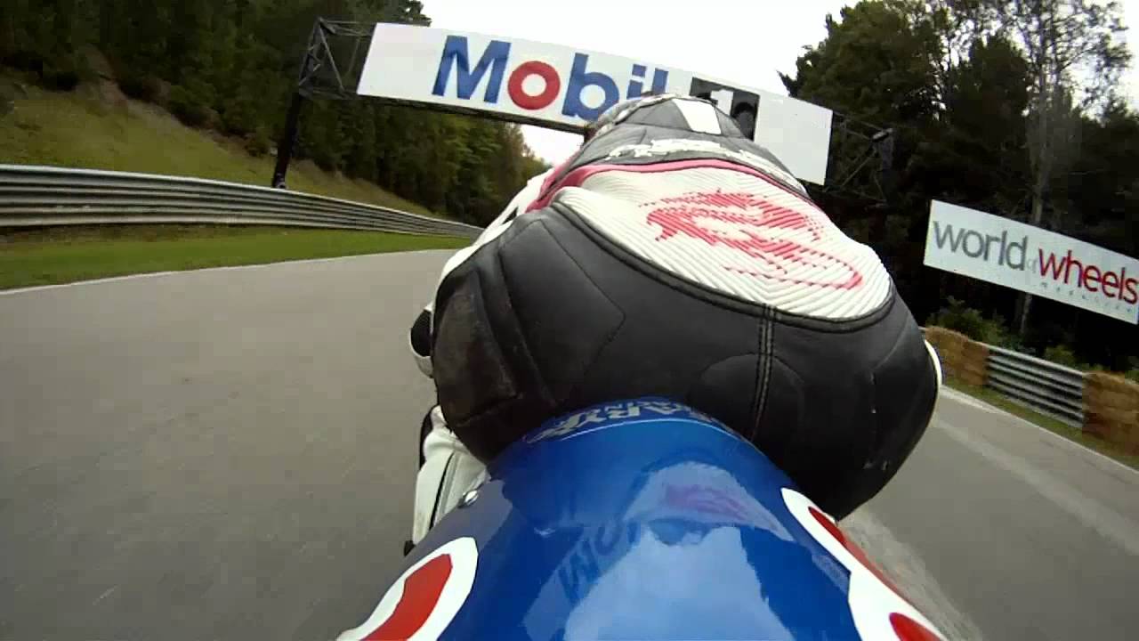 Mosport 2011 CBR125R Round 10