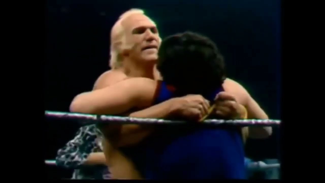 Superstar Billy Graham vs Sylvano Sousa  WWF ALL STAR WRESTLING January 1976 (WWWF)