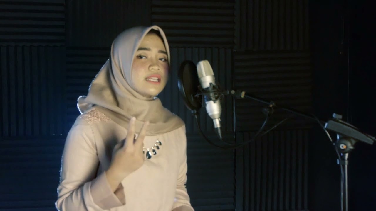 EC 2022 UPS TEGAL SINGING CONTEST - SHABINA NASYWA MUFTI - All I Want (MANU PUTRI BPC)