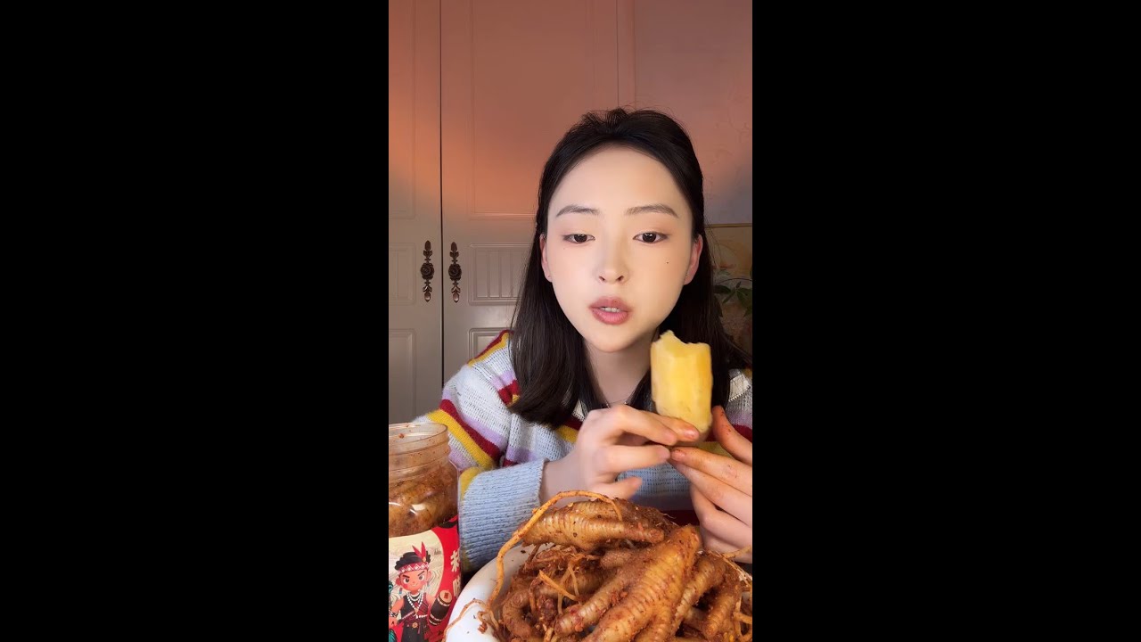 🔴 LIVE: Cozy Chinese Girl Eat & Talk ASMR | Gentle Mukbang, Smile & Chatter Vibes