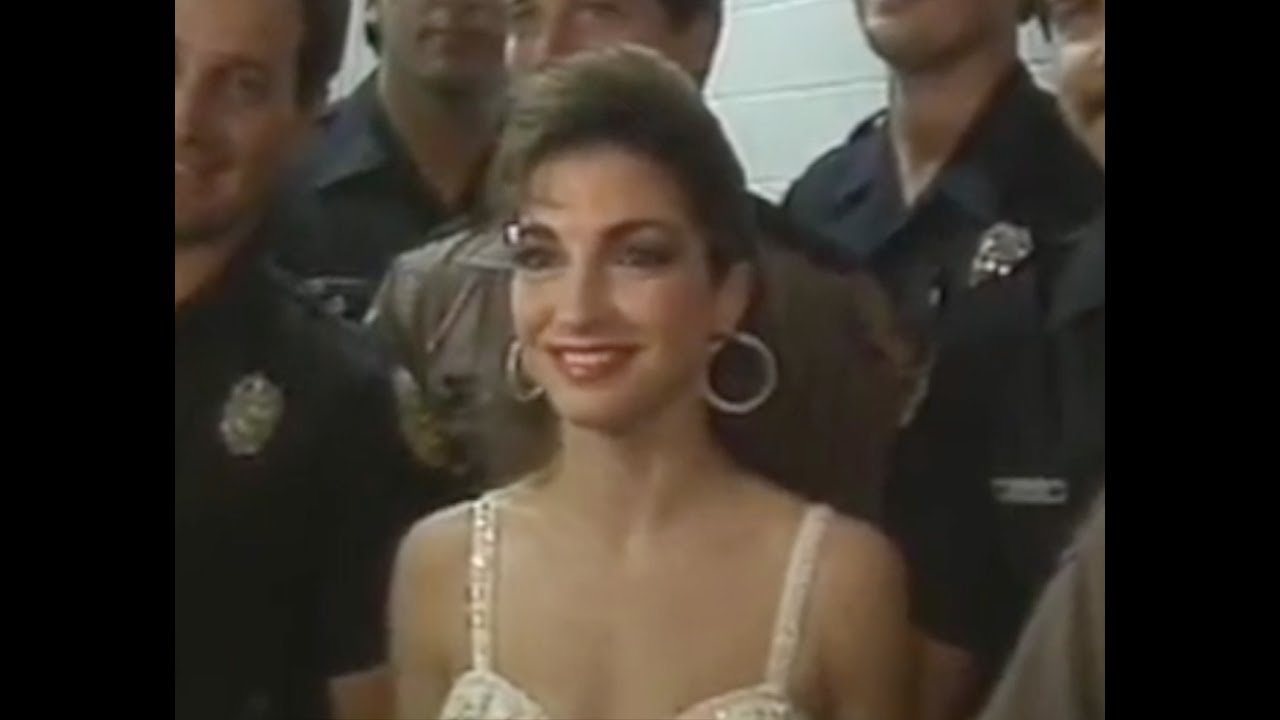 [Rare] Backstage Calle Ocho festival Gloria Estefan 1988
