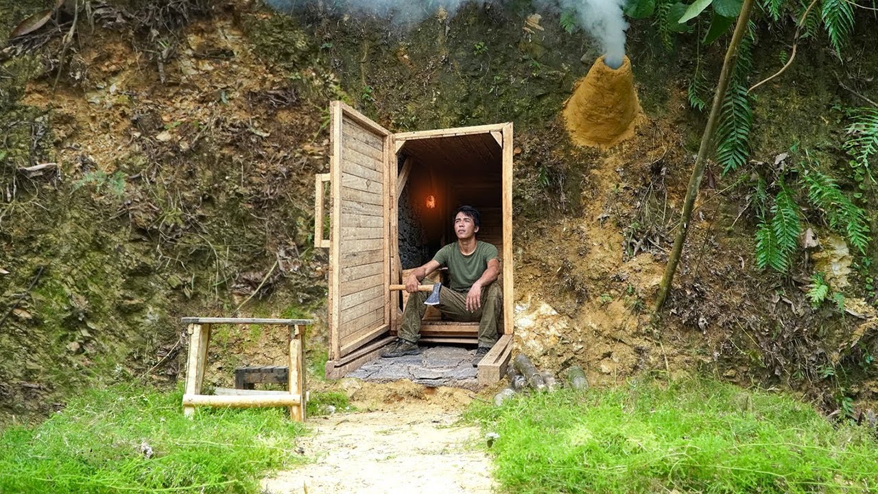 I Built a Secret Survival Shelter Underground (No Tools!)