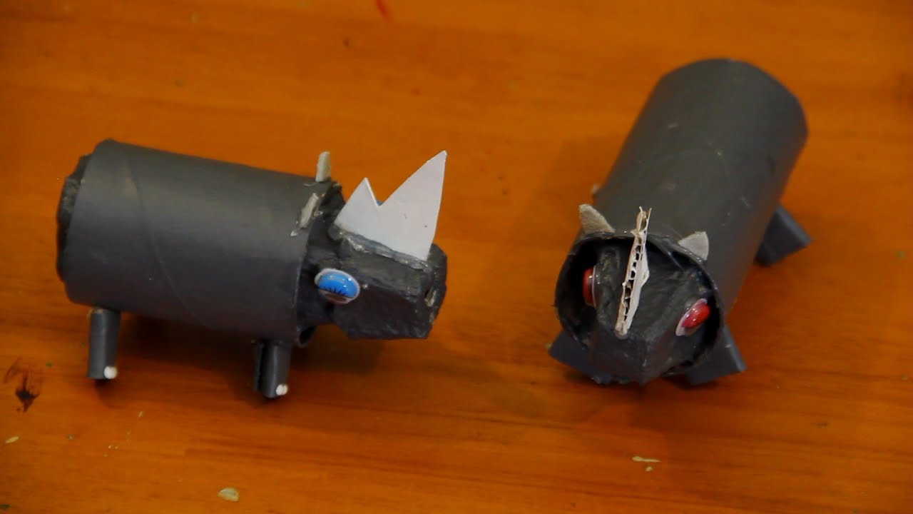 Rinoceronte de carton