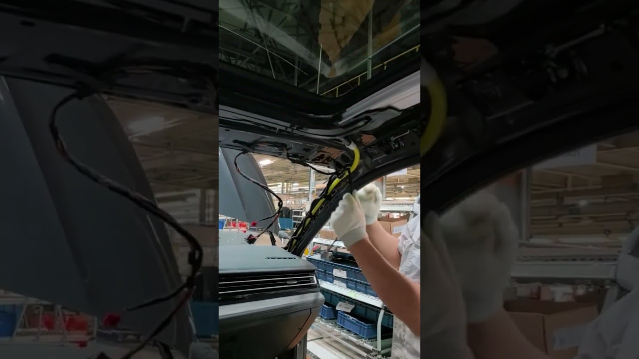 Automobile A-pillar and ceiling wiring harness assembly site.