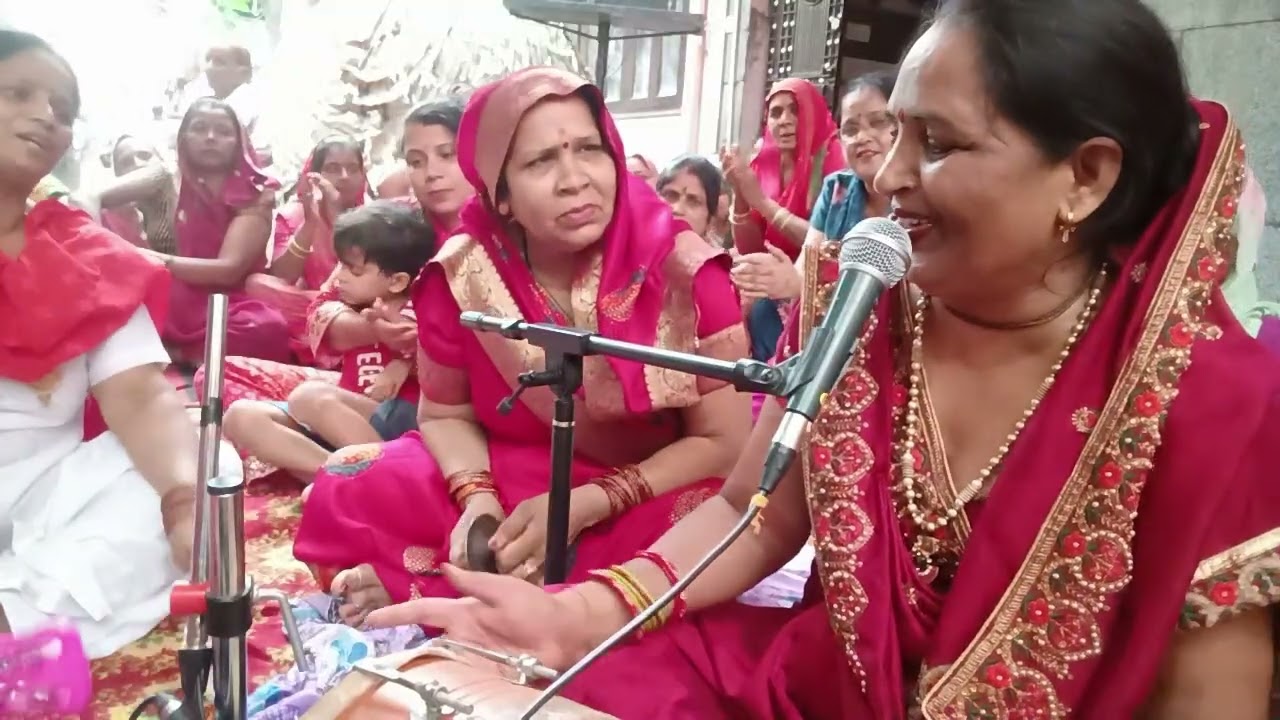 चोरी चोरी अलमारी वाली दरवामैं ना जाने