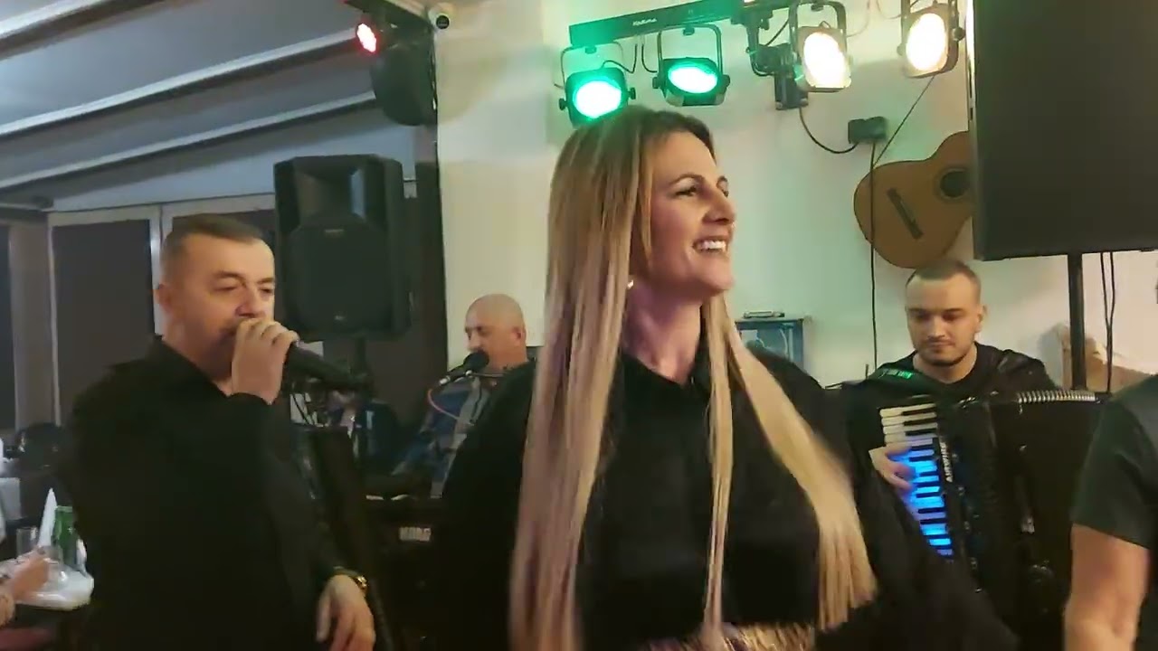 💢Igra Raza igra kao prije.Bela Italija9. decembar 2025.Suljo.YouTube.Vaha premijer Bend.