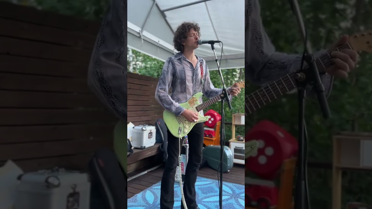 Juho ”Kihara” Pitkänen - The Wind Cries Mary - Jimi Hendrix cover