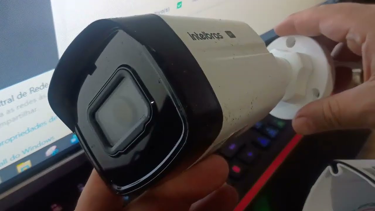 Como Resetar Câmera IP Intelbras VIPC 1230 (Reset de Fábrica Passo a Passo)