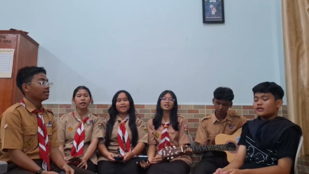Tugas Seni Musik Kelompok 2: Alex-Evandhika-Joshua-Sachiko-Samantha-Vladimira