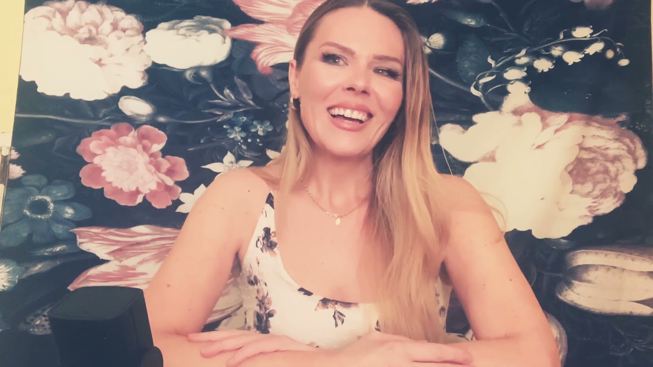 TAURUS ✨ BIG HEADS UP! Spirit wants you to be aware of something IMPORTANT! Tarot Reading