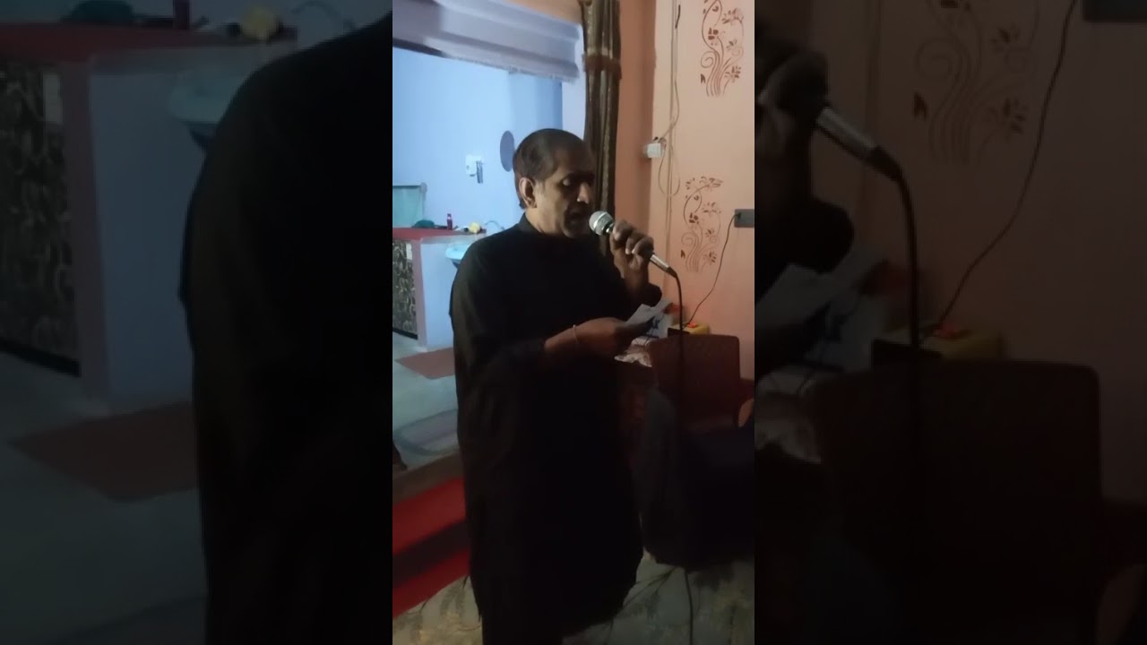 در زھرا جلایا جا رھا ھے 