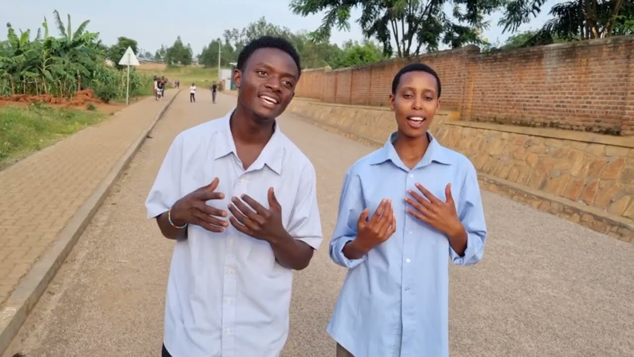 HAHIRWA ABABA MUNZU YAWE COVER  BY Jolie & Umusamaria ✝️