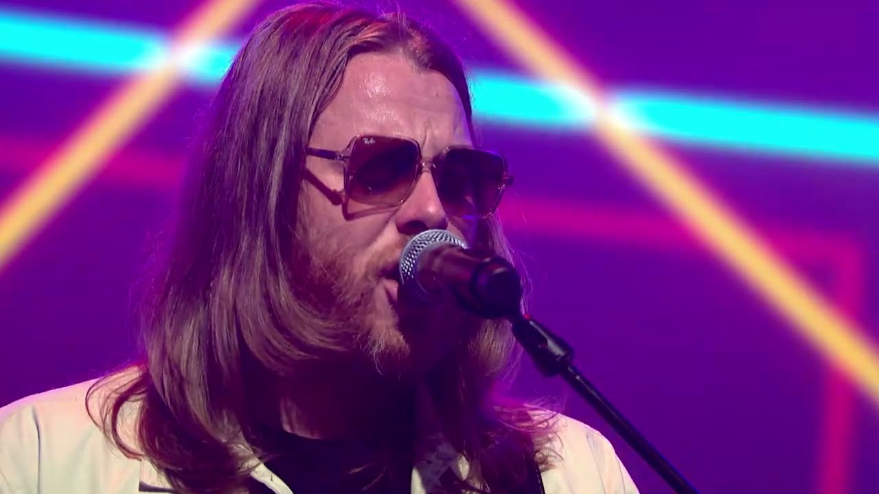 The Bracknall - Long In The Tooth (Live at The Television Centre)