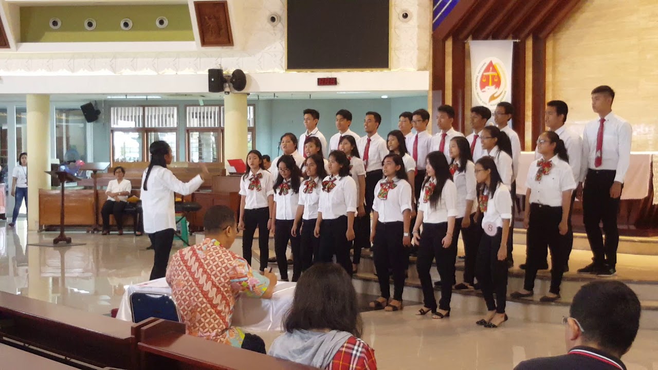 Lomba Paduan Suara antar Wilayah Gereja HSPMTB