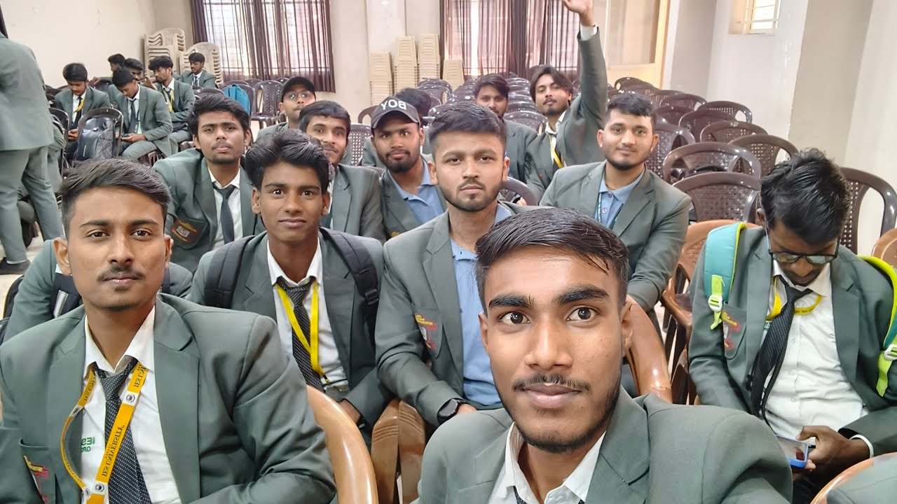 Aj seminar hall me kyu jana pada😅✨😀 #vlog #@engineerslife2006 