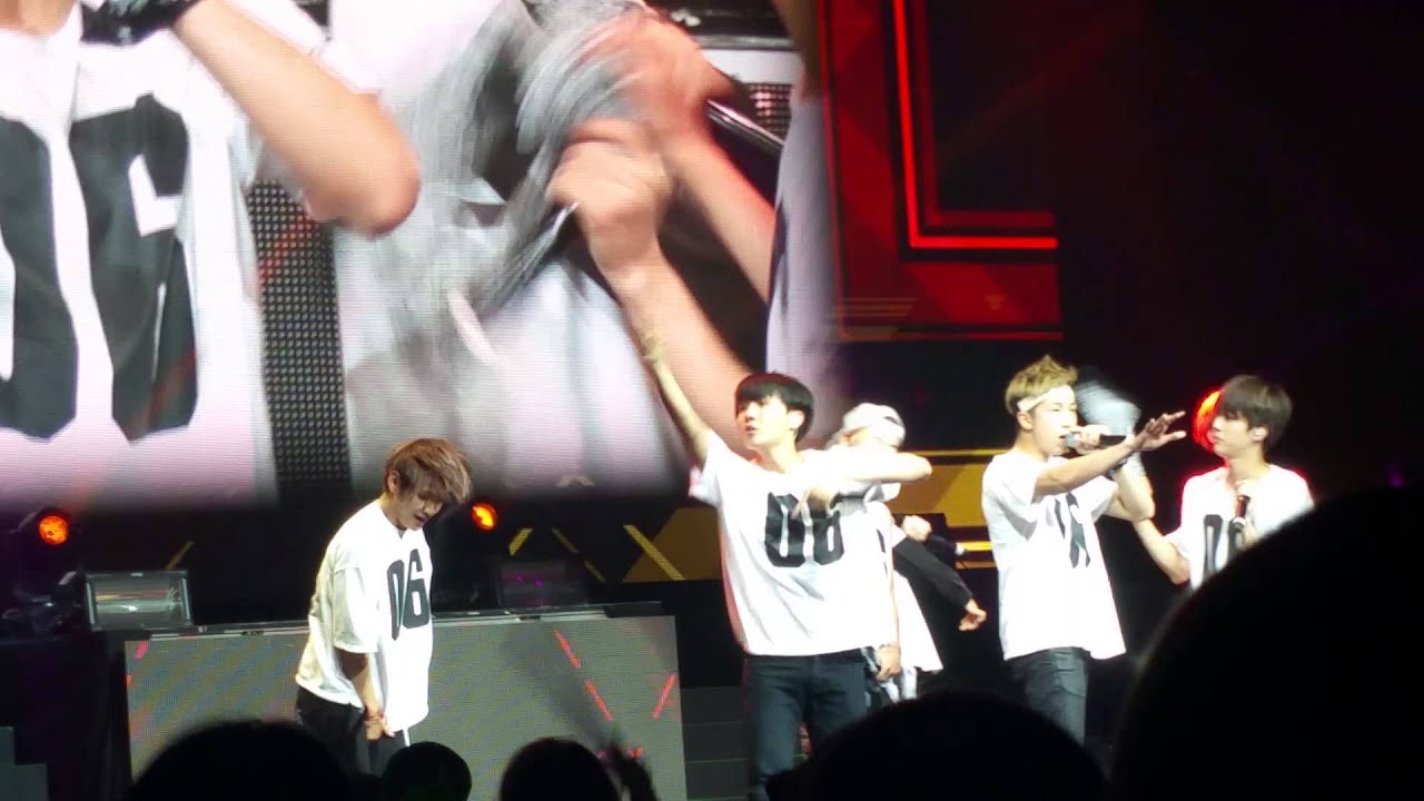 BTS the Red Bullet in Chicago - 훙탄소년단