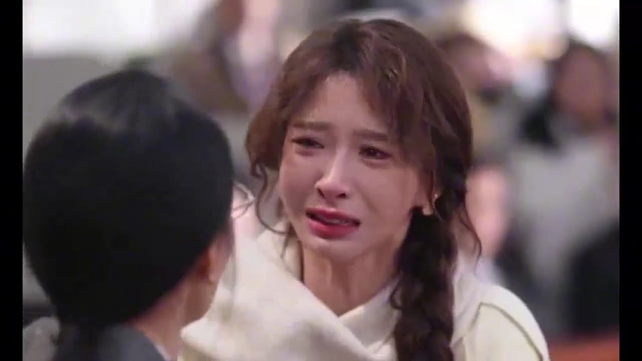Ph&iacute;a sau lưng em | Biết chồng sắp cưới thay l&ograve;ng, tiểu thư quyết định rời đi v&agrave; gả cho người kh&aacute;c
