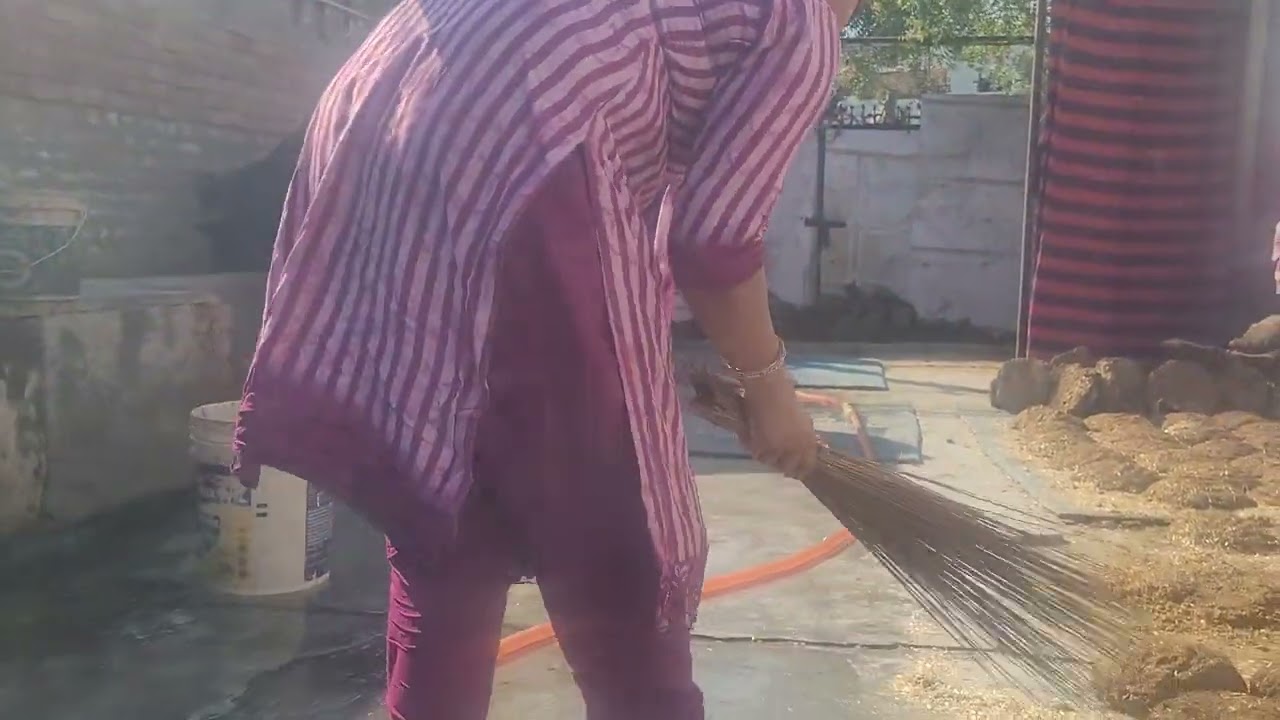 आज हम गए अपने प्लॉट्स में 😊😘
