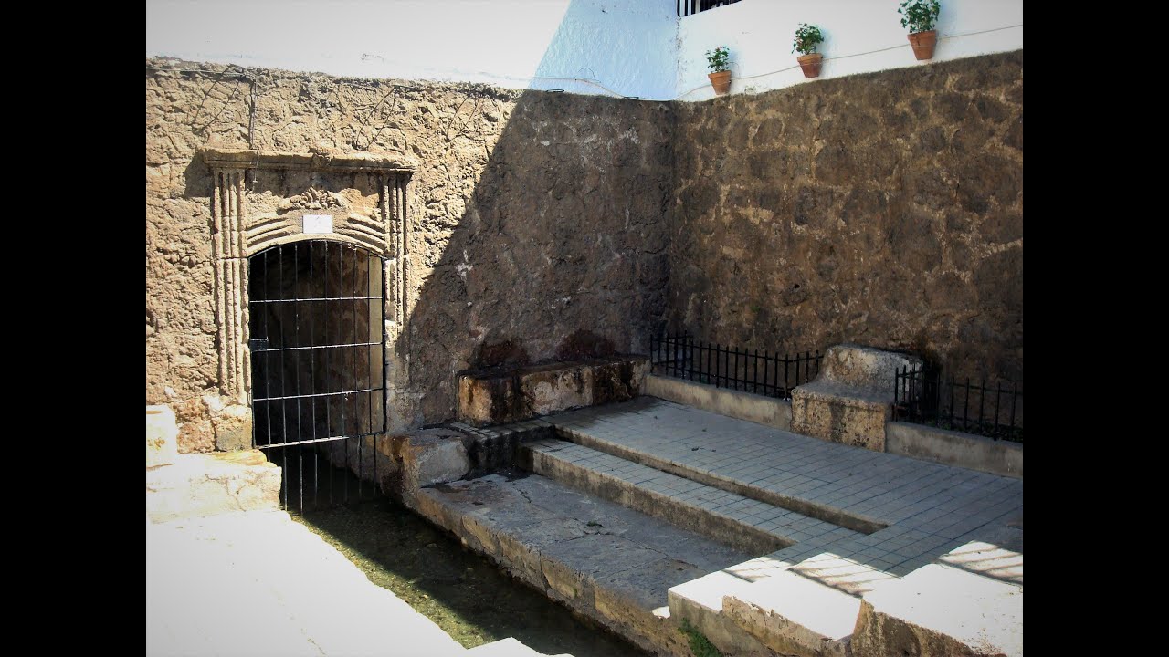 Cueva Fuente de Alcaudique.  Berja- Almería