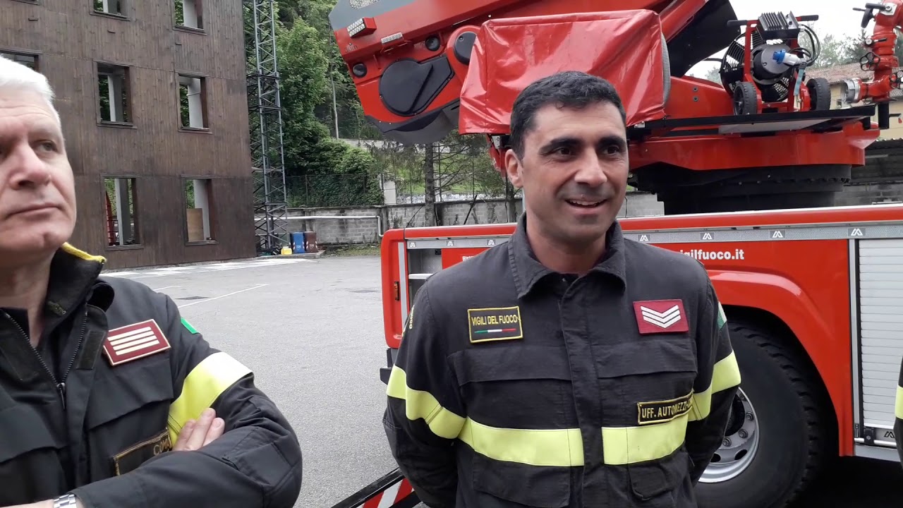 ARRIVATA UNA NUOVA AUTOSCALA PER I VIGILI DEL FUOCO DI COMO